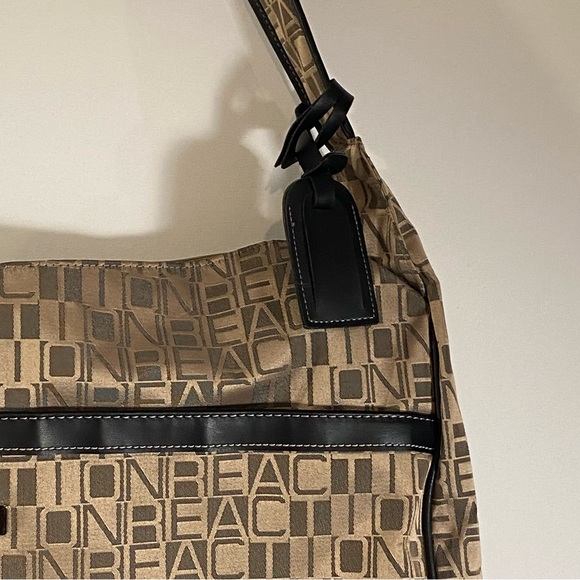 Kenneth Cole Garment Bag Monogrammed with Multiple Pockets and Shoulder Strap - Picture 3 of 15